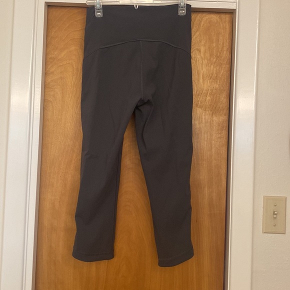 LULULEMON Wunder Under Crop (Hi-Rise) Awaken Full-On Luxtreme 21" size 8 - Picture 4 of 10